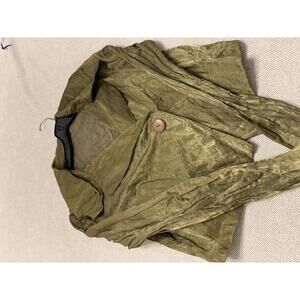 Vintage Olive Green Jacket with Unique Button Closure, Size
